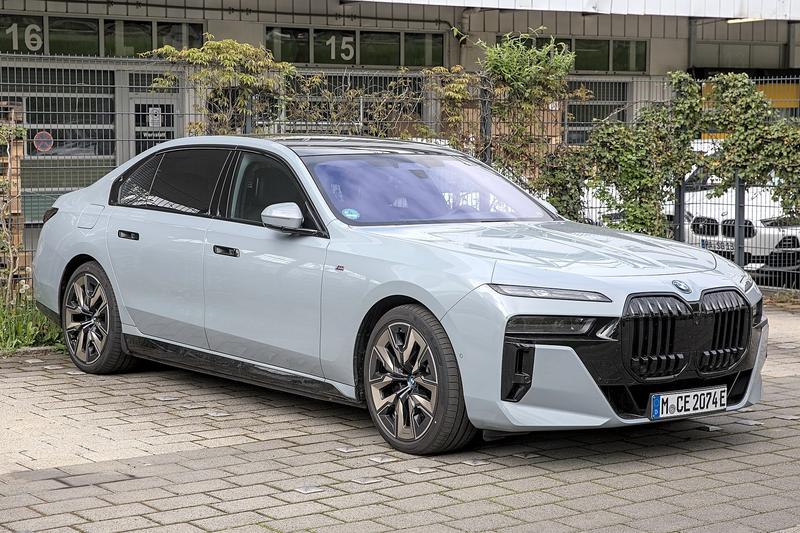 BMW i7 xDrive60 (G70)
