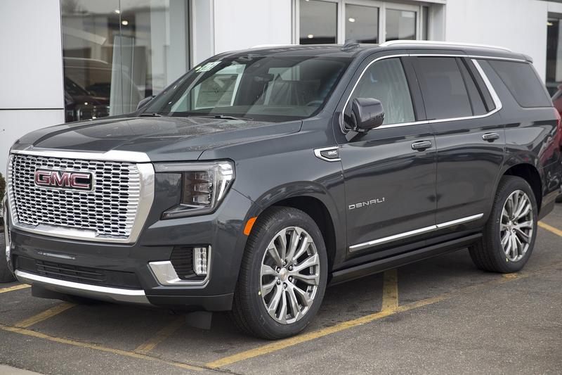 GMC Yukon Denali (2021)