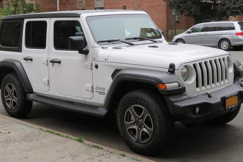 Jeep Wrangler Unlimited Sport (2018) – ABŞ bazarı versiyası
