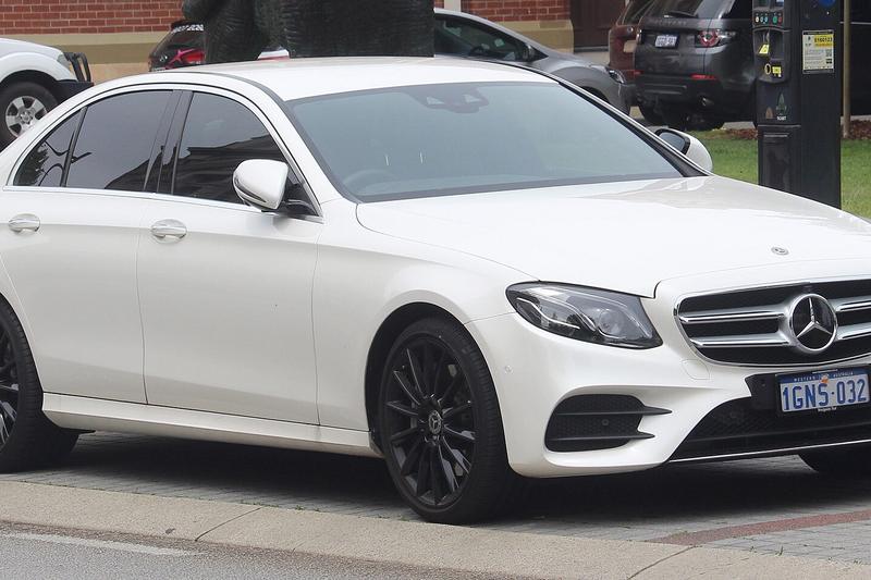 Mercedes-Benz E 300 (W213, 2018) – ABŞ bazarı versiyası