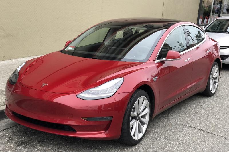 Tesla Model 3 – ABŞ bazarı versiyası